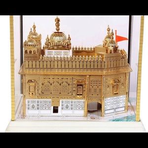 Meet your Posher, Charanjit